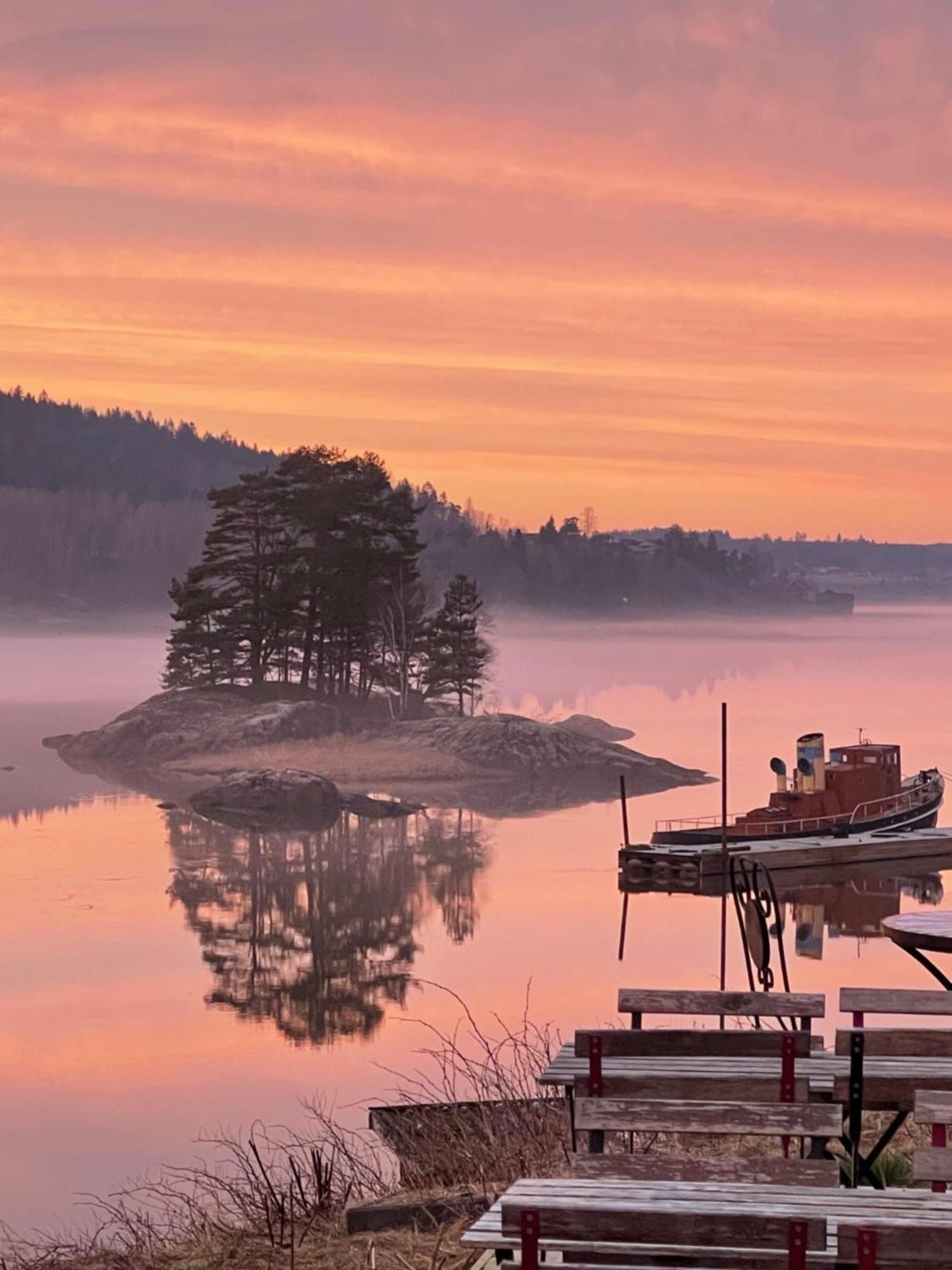 Hyttelaven Pa Furuholmen Сарпсборг Екстериор снимка